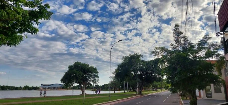 Previsão do Tempo para Terça-Feira em Três Lagoas: Céu Nublado e Chuva