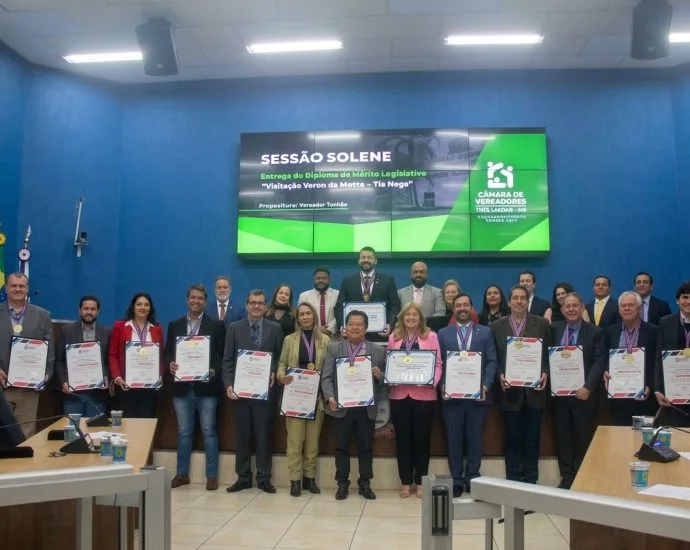 Câmara Municipal de Três Lagoas homenageia personalidades com Diploma de Mérito Legislativo