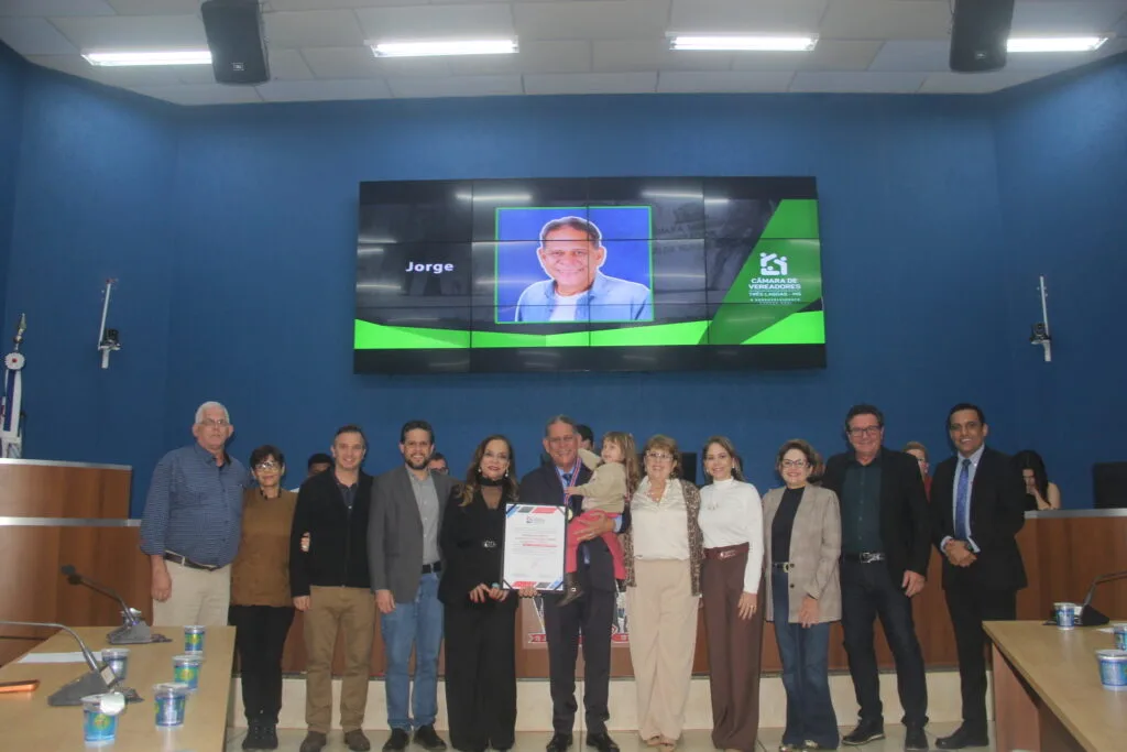 Câmara Municipal de Três Lagoas homenageia personalidades com Diploma de Mérito Legislativo Câmara Municipal celebra histórias e homenageia quem fez a diferença em Três Lagoas