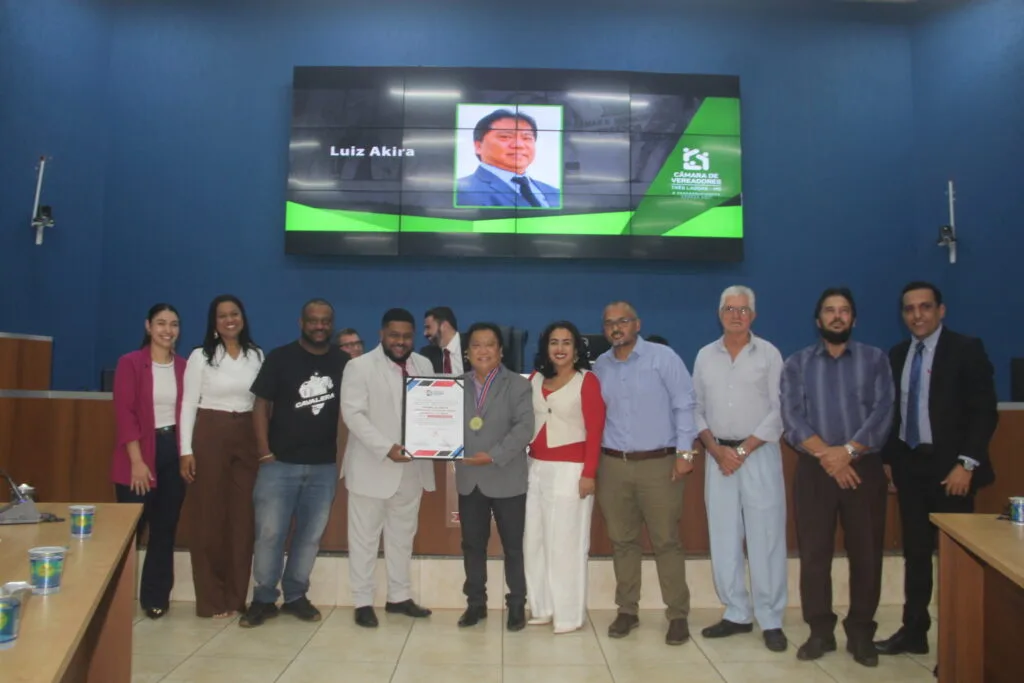 Câmara Municipal de Três Lagoas homenageia personalidades com Diploma de Mérito Legislativo Câmara Municipal celebra histórias e homenageia quem fez a diferença em Três Lagoas