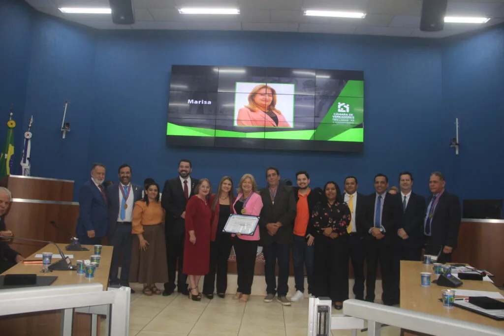 Câmara Municipal de Três Lagoas homenageia personalidades com Diploma de Mérito Legislativo Câmara Municipal celebra histórias e homenageia quem fez a diferença em Três Lagoas
