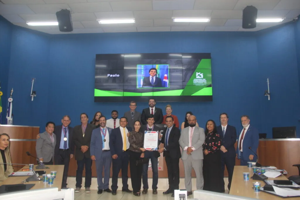 Câmara Municipal de Três Lagoas homenageia personalidades com Diploma de Mérito Legislativo Câmara Municipal celebra histórias e homenageia quem fez a diferença em Três Lagoas