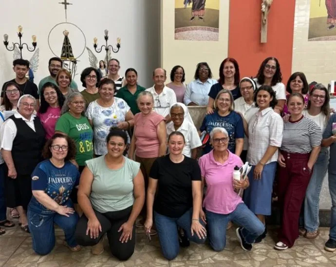 Tarde de espiritualidade reúne equipes do PDAE em Aparecida do Taboado