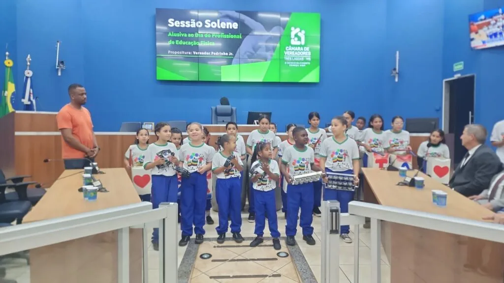 Câmara homenageia profissionais de Educação Física em noite de reconhecimento e emoção