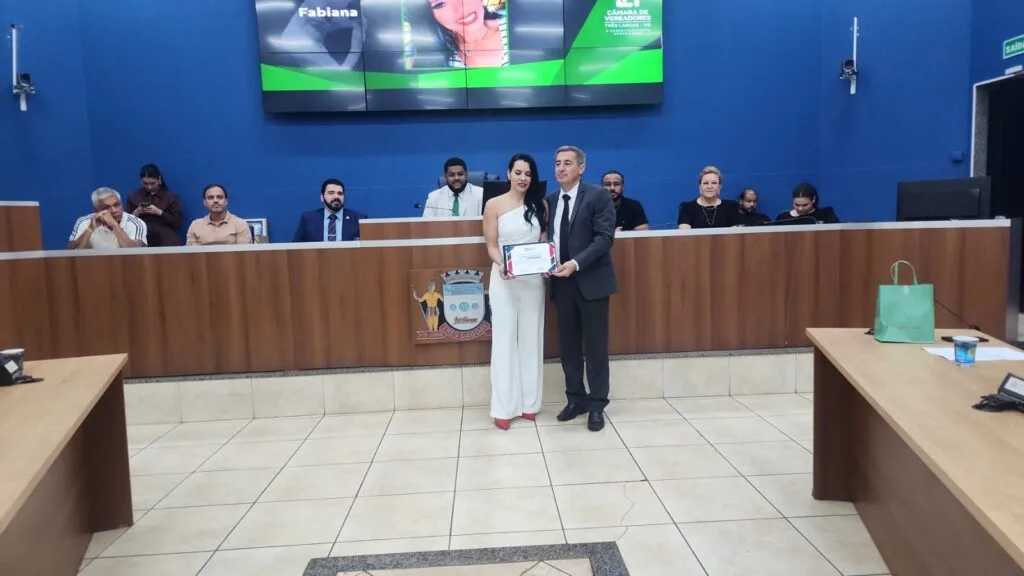 Câmara homenageia profissionais de Educação Física em noite de reconhecimento e emoção