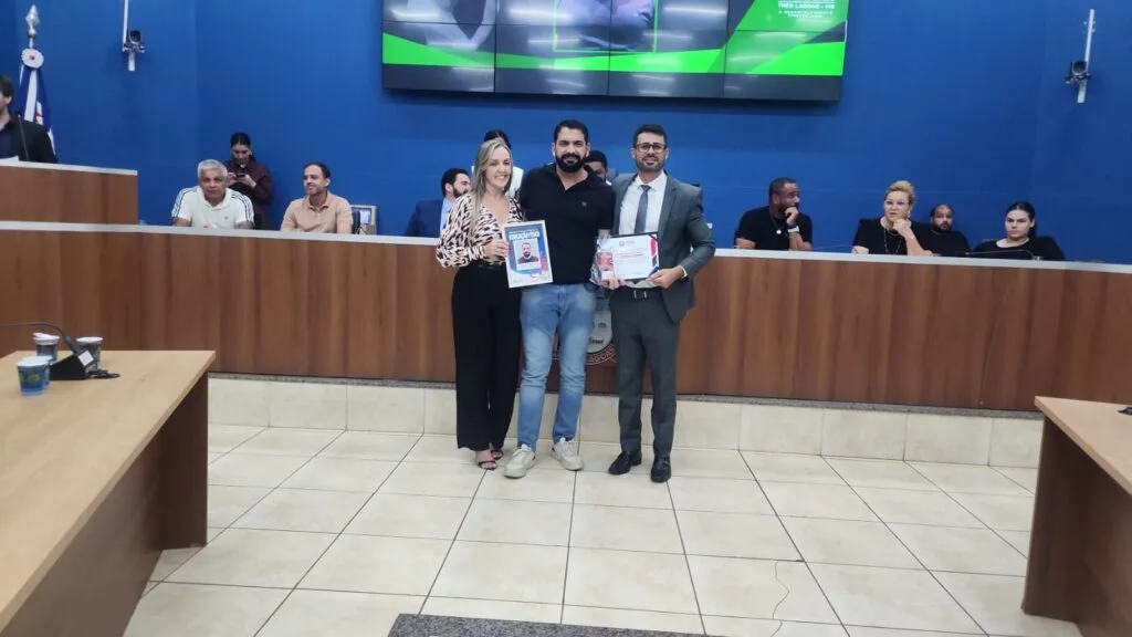Câmara homenageia profissionais de Educação Física em noite de reconhecimento e emoção
