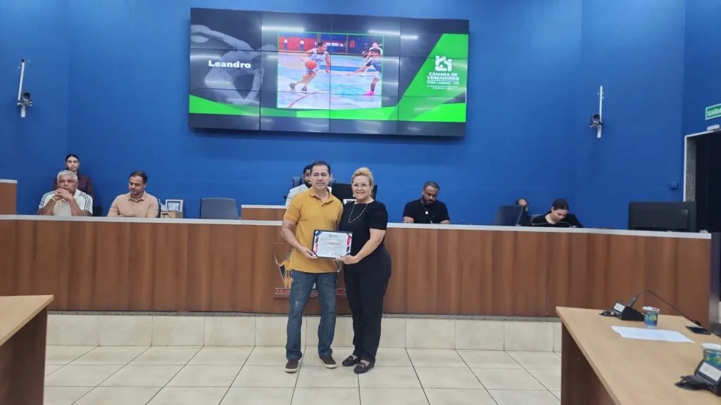 Câmara homenageia profissionais de Educação Física em noite de reconhecimento e emoção