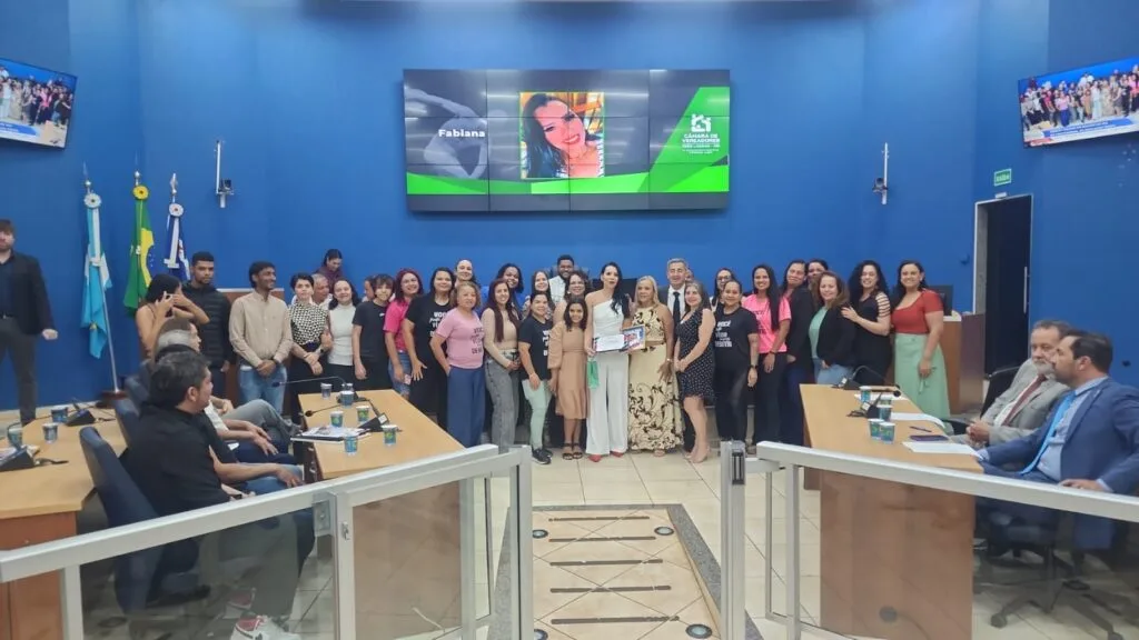 Câmara homenageia profissionais de Educação Física em noite de reconhecimento e emoção