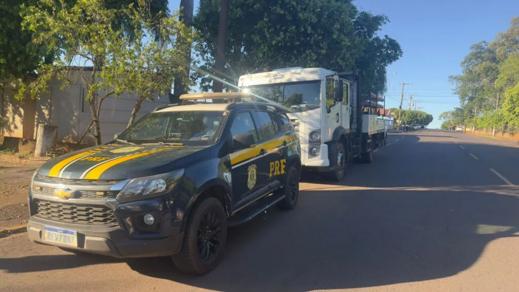 PRF de Três Lagoas apreende mais de meia tonelada de cocaína em ação conjunta na SP-563 em Tupi Paulista