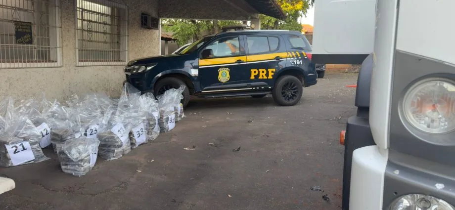 Polícia Rodoviária Federal apreende 547 kg de cocaína em Tupi Paulista