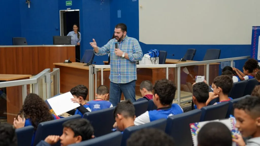 Alunos da Ramez Tebet participam de Visita Guiada