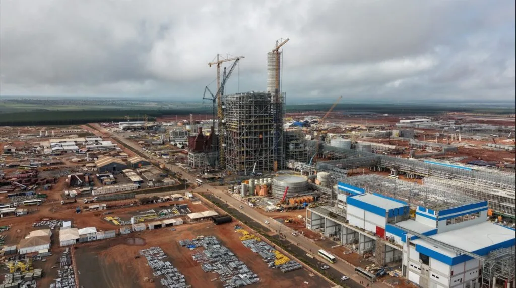 Assembleia histórica reúne 14 mil trabalhadores e consolida acordo no Projeto Sucuriú