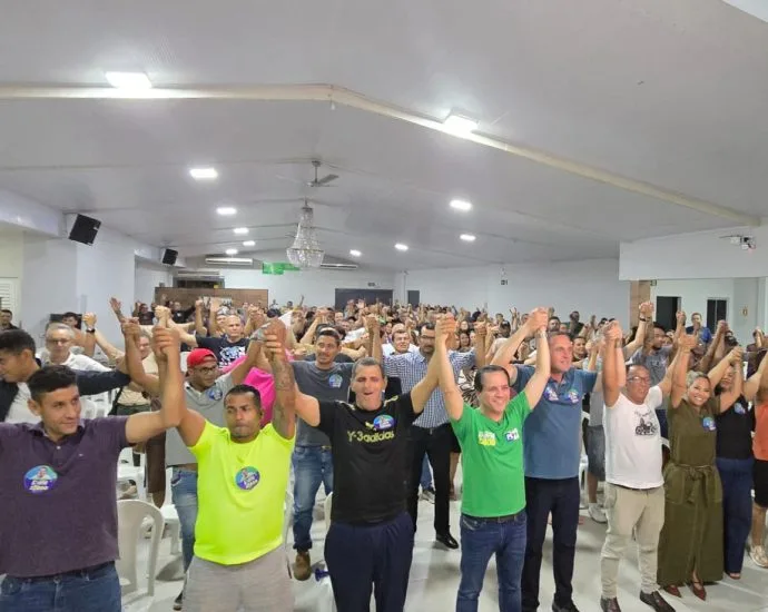 Coronel David reúne 400 pessoas em Três Lagoas e discute parcerias com Sargento Rodrigues