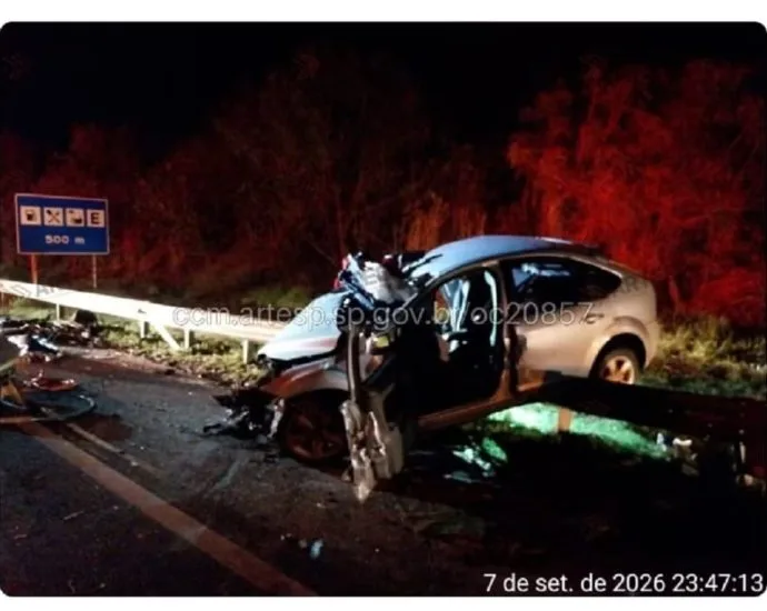 Batida frontal na SP-294 deixa um morto após ultrapassagem proibida