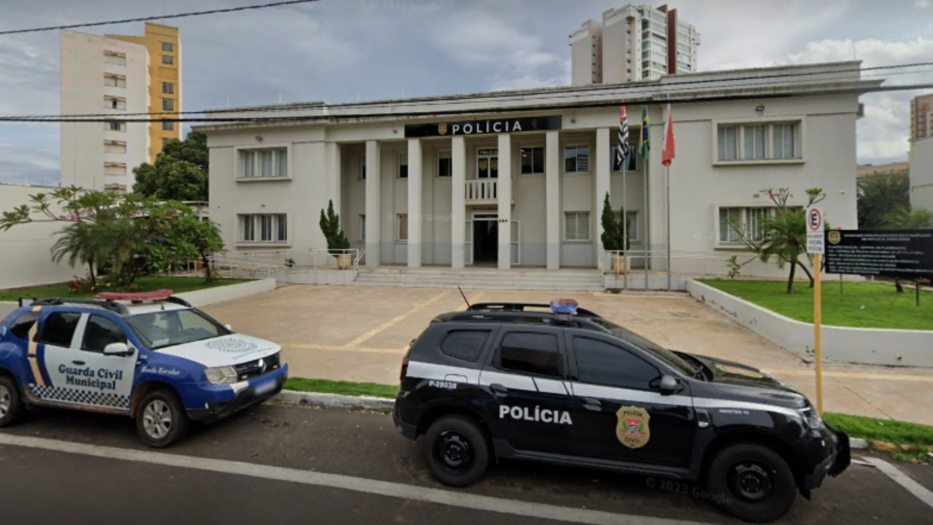 Homem detido ao tentar viajar com adolescente em Araçatuba