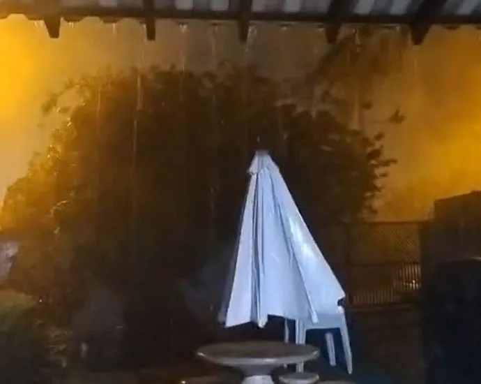 Temporal causa falta de energia em Ipiguá