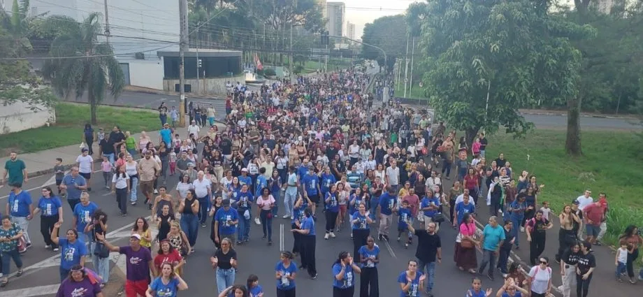Marcha para Jesus reúne fiéis em São José do Rio Preto com show de Fernanda Brum