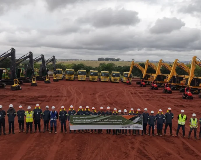 Projeto Sucuriú: Arauco recebe primeiras máquinas florestais