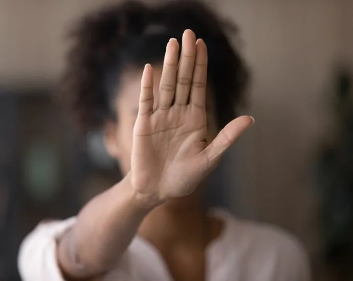 Apoio a mulheres em risco: projeto de lei avança na Assembleia de MS