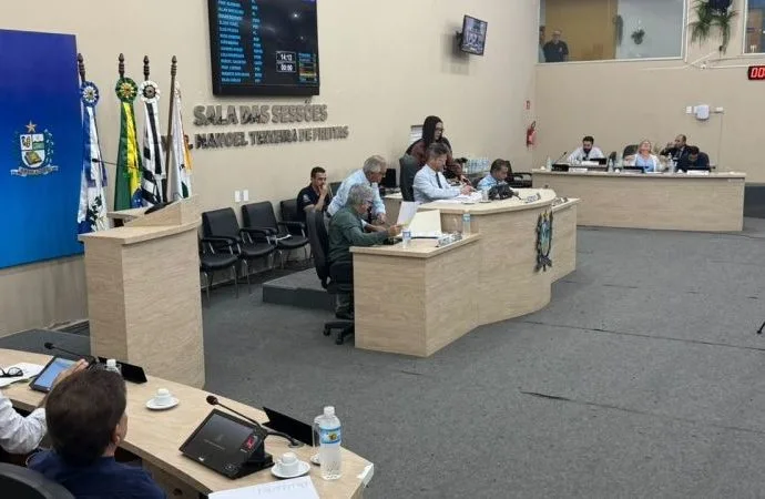 Câmara de Andradina discute sete projetos em sessão ordinária