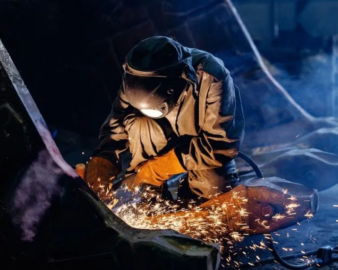 Pessimismo industrial aumenta em setembro, aponta CNI
