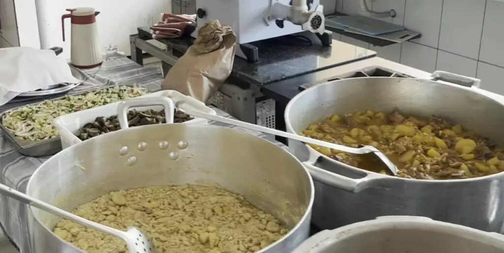 Casa da Sopa atende cerca de 80 pessoas por dia em Três Lagoas Casa da Sopa atende cerca de 80 pessoas por dia em Três Lagoas