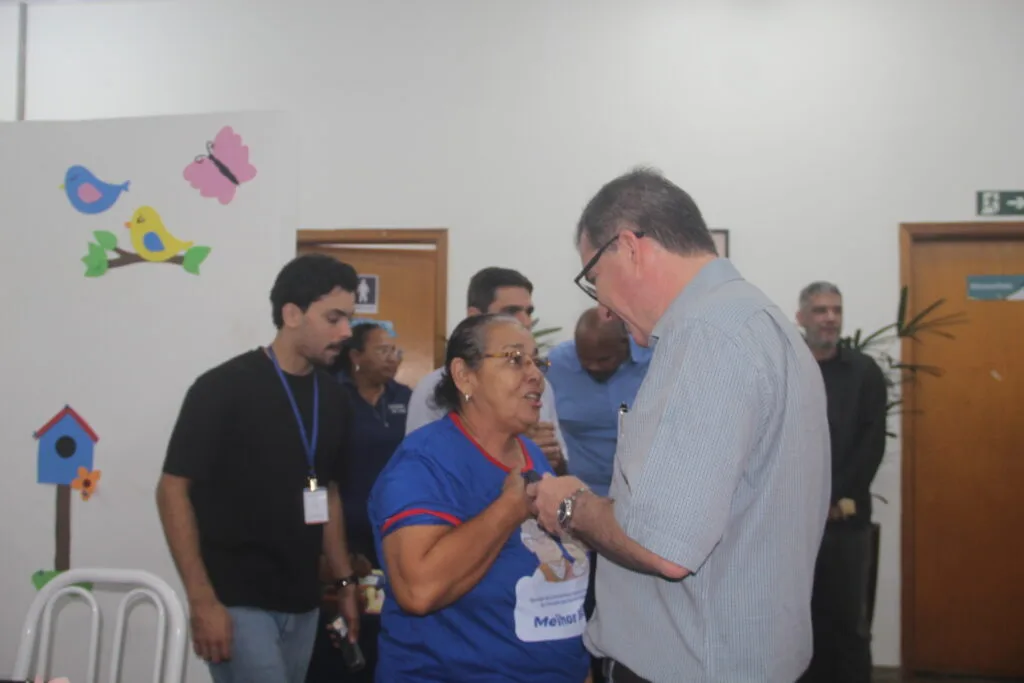 Três Lagoas celebra o Dia Nacional do Idoso com confraternização no ‘Tia Nega’
