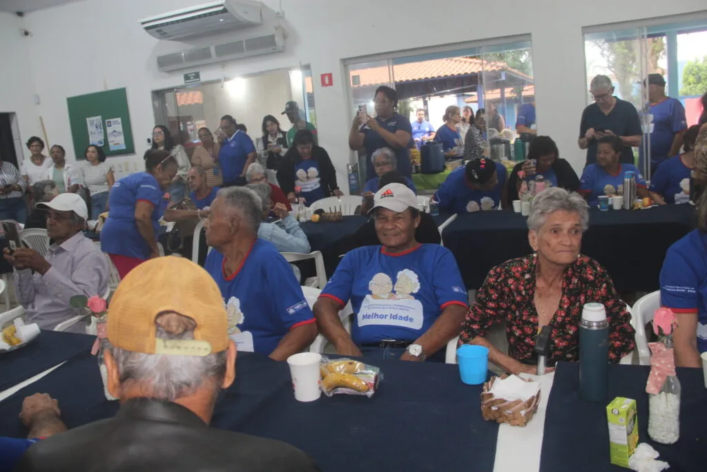Três Lagoas celebra o Dia Nacional do Idoso com confraternização no ‘Tia Nega’