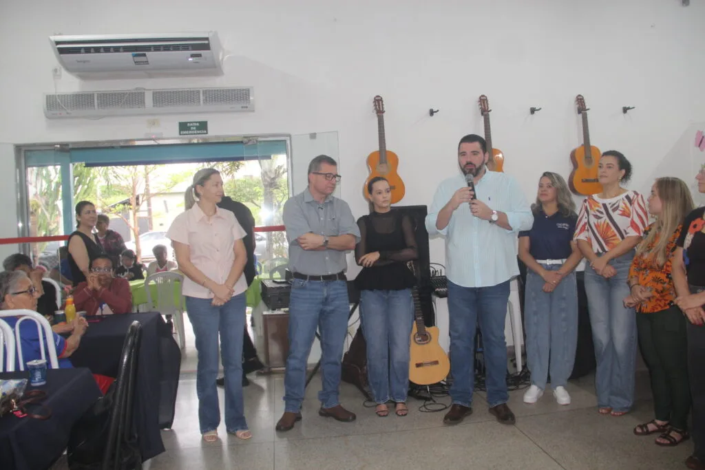 Três Lagoas celebra o Dia Nacional do Idoso com confraternização no ‘Tia Nega’