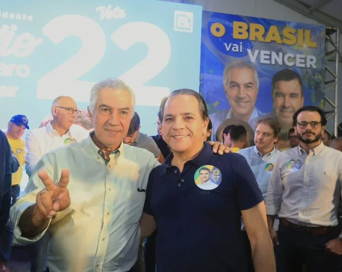 Coronel David reúne prefeitos e mira 70% dos votos para Flávio Bolsonaro em MS