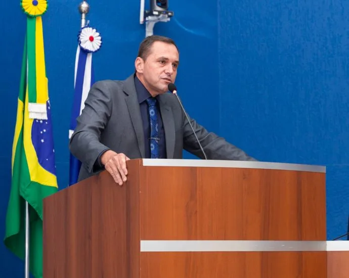 Câmara de Três Lagoas elege Adriano Rodrigues para presidência Câmara de Três Lagoas elege Adriano Rodrigues para presidência