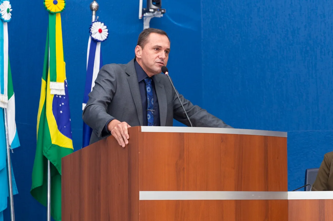 Câmara de Três Lagoas elege Adriano Rodrigues para presidência