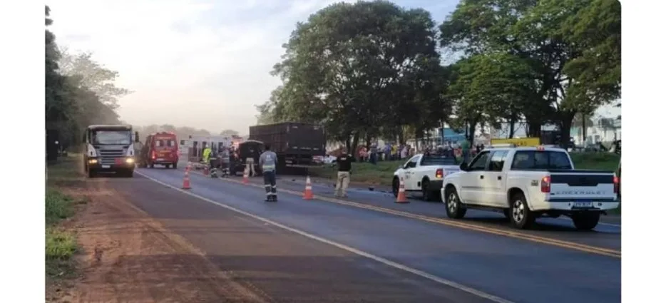Motorista de 39 anos morre em colisão frontal na BR-153, em Nova Granada Motorista de 39 anos morre em colisão frontal na BR-153, em Nova Granada