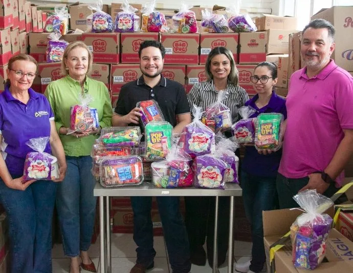 Kits do Dia das Crianças serão entregues a alunos em Andradina Kits do Dia das Crianças serão entregues a alunos em Andradina