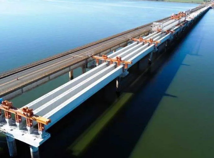 Duplicação da ponte da SP-333 entre Novo Horizonte e Pongaí chega a 92% Duplicação da ponte da SP-333 entre Novo Horizonte e Pongaí chega a 92%