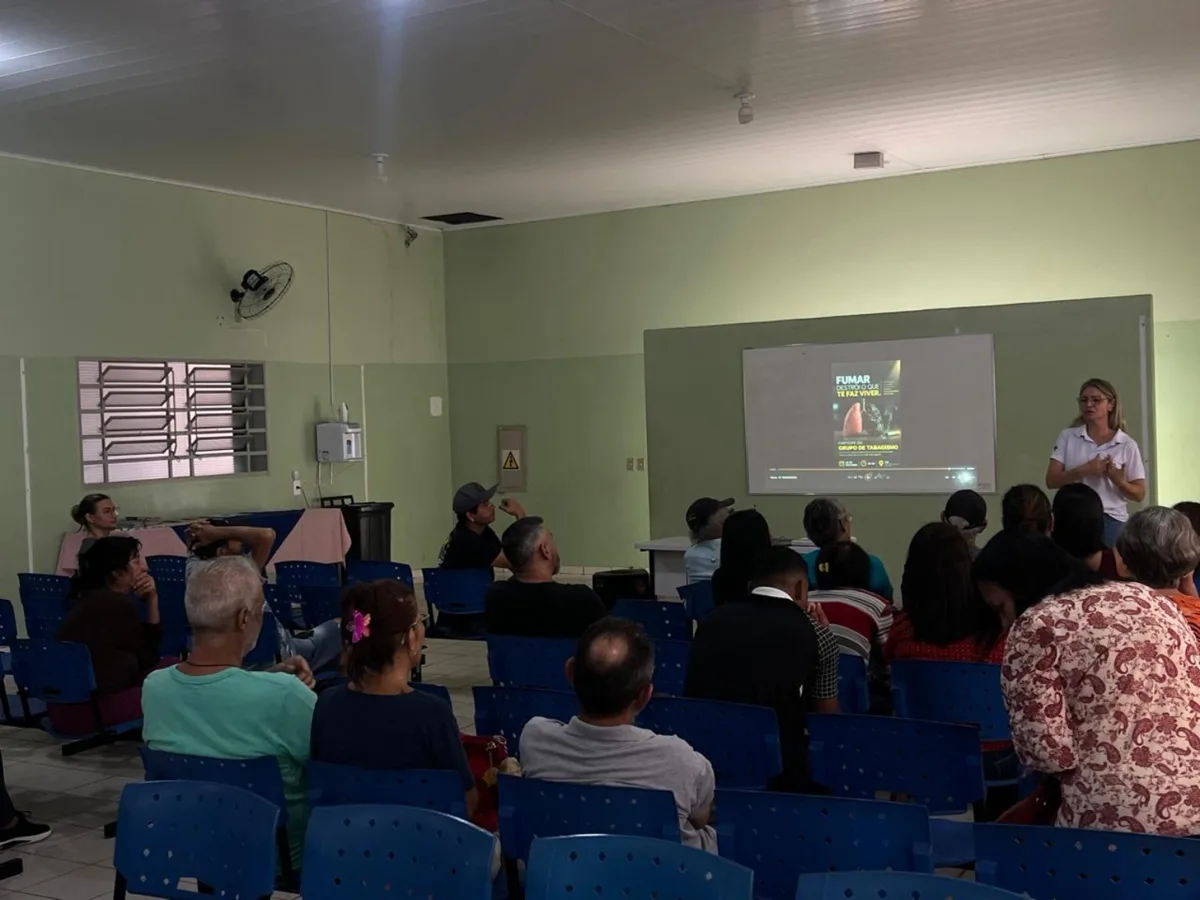 Combate ao tabagismo: Castilho inicia novo grupo no CIS Participantes acompanham apresentação sobre combate ao tabagismo no CIS de Castilho