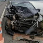 Acidente na divisa entre MS e SP deixa carro destruído
