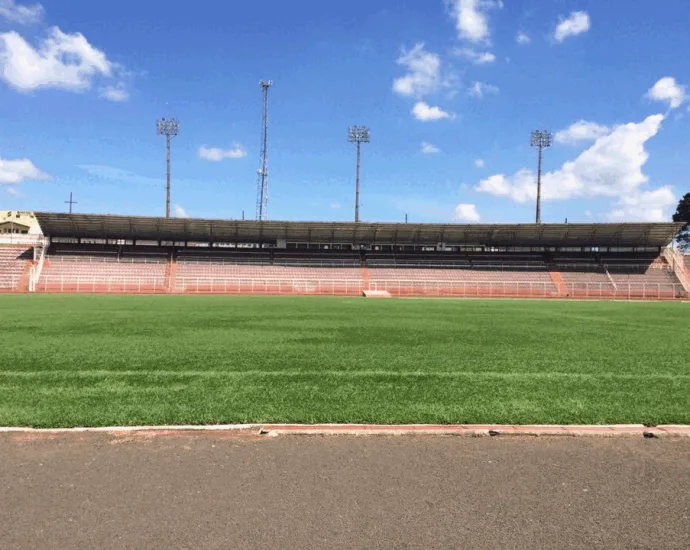 Reforma do Estádio Municipal de Castilho segue sem obra; licitação é remarcada Reforma do Estádio Municipal de Castilho segue sem obra; licitação é remarcada